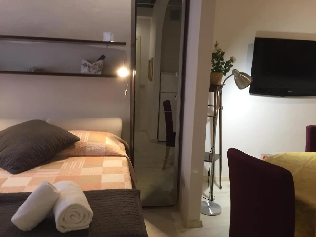Duomo Residence فلورنس شقة